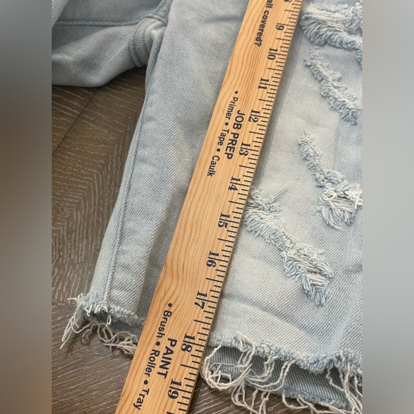 Judy Blue Faded Denim Distressed Shorts Small - Picture 8 of 8